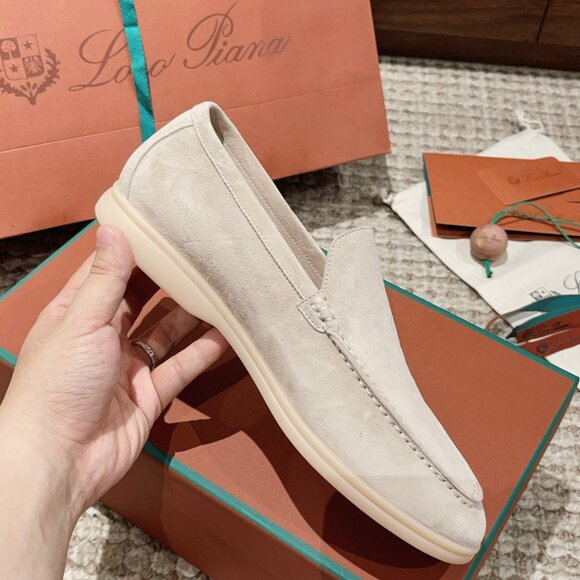 Loafers Classic Cream-Colored Flat Loafers - Picture 8 of 9